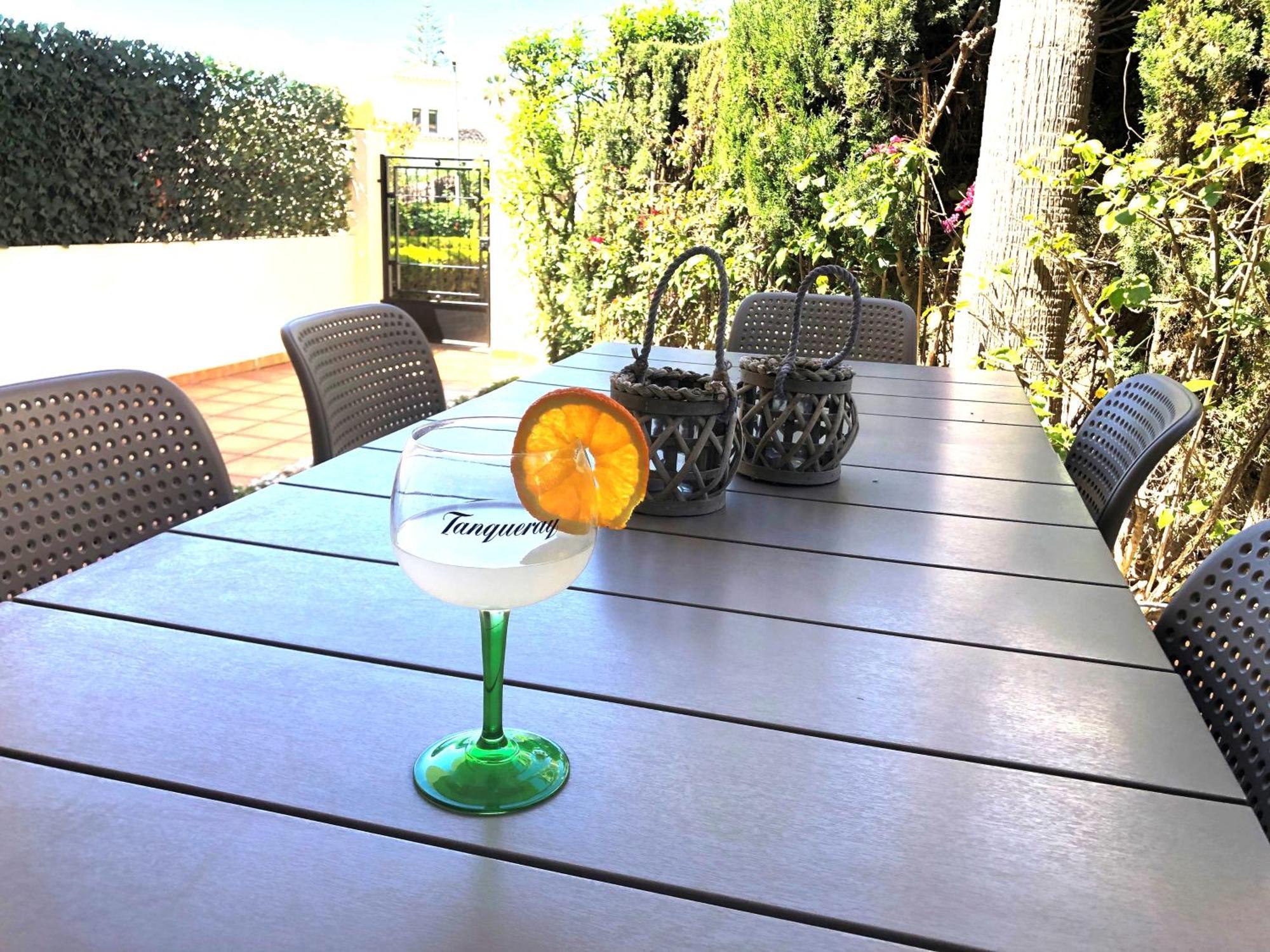 Stylish Townhouse In Beachfront Complex Marbella Eksteriør bilde